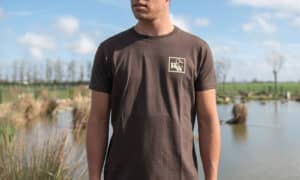 tee-shrirt marron face